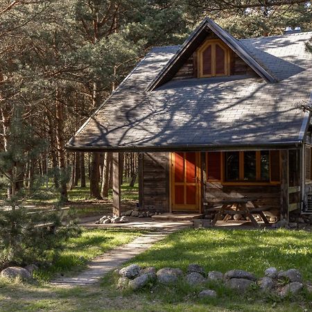Roze Guest Houses Sklandas Bernāti エクステリア 写真