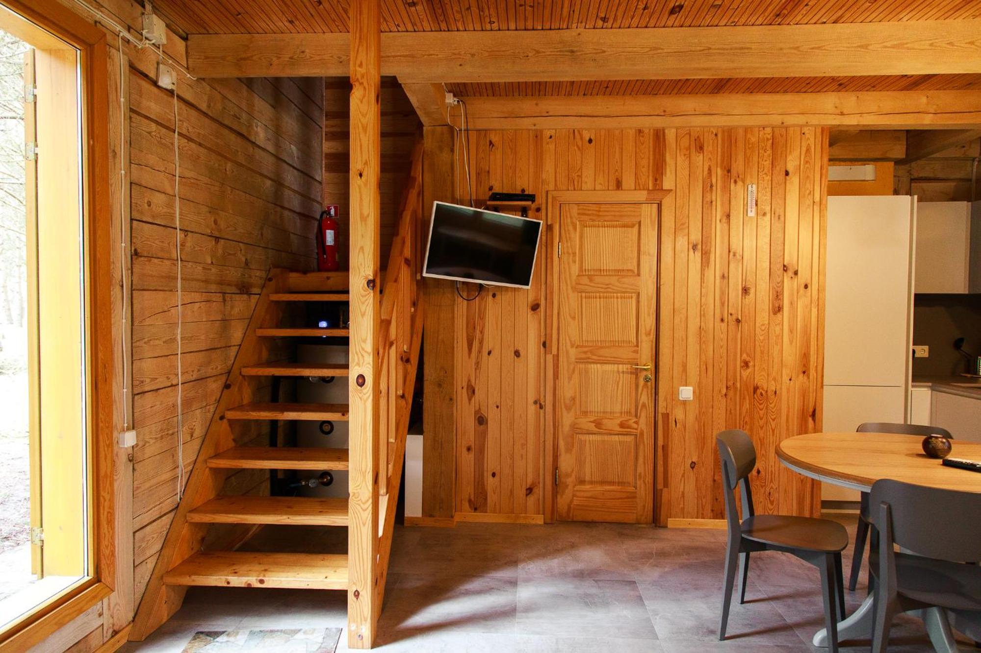 Roze Guest Houses Sklandas Bernāti エクステリア 写真