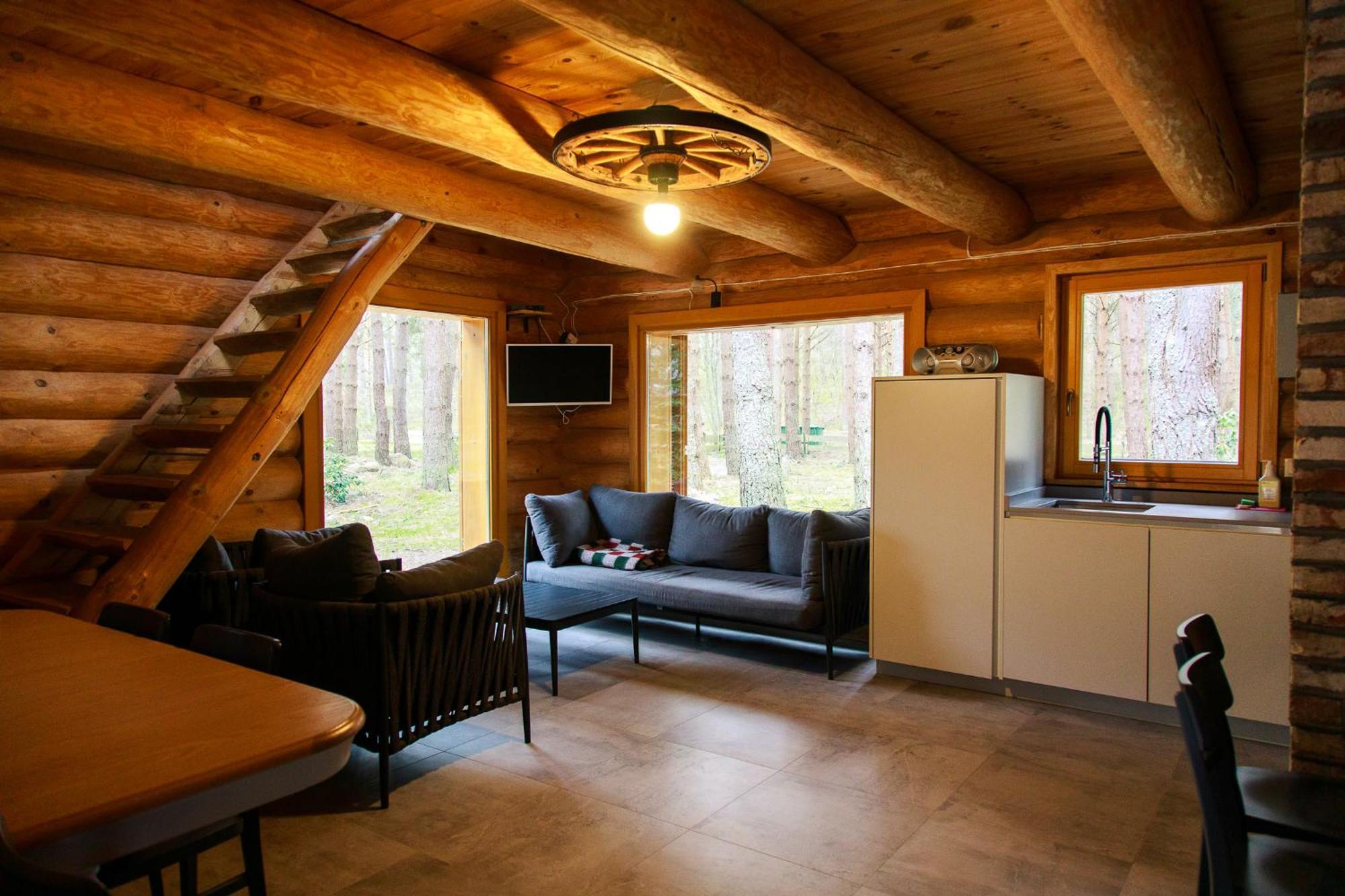 Roze Guest Houses Sklandas Bernāti エクステリア 写真