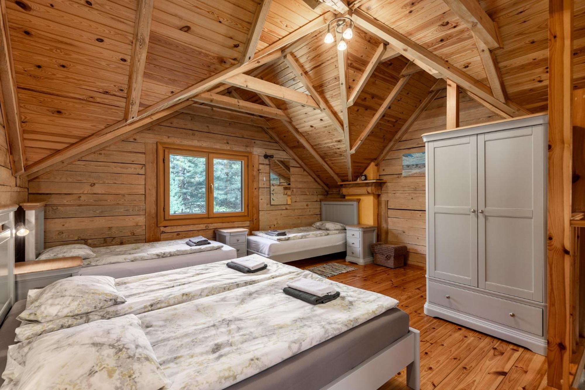 Roze Guest Houses Sklandas Bernāti エクステリア 写真
