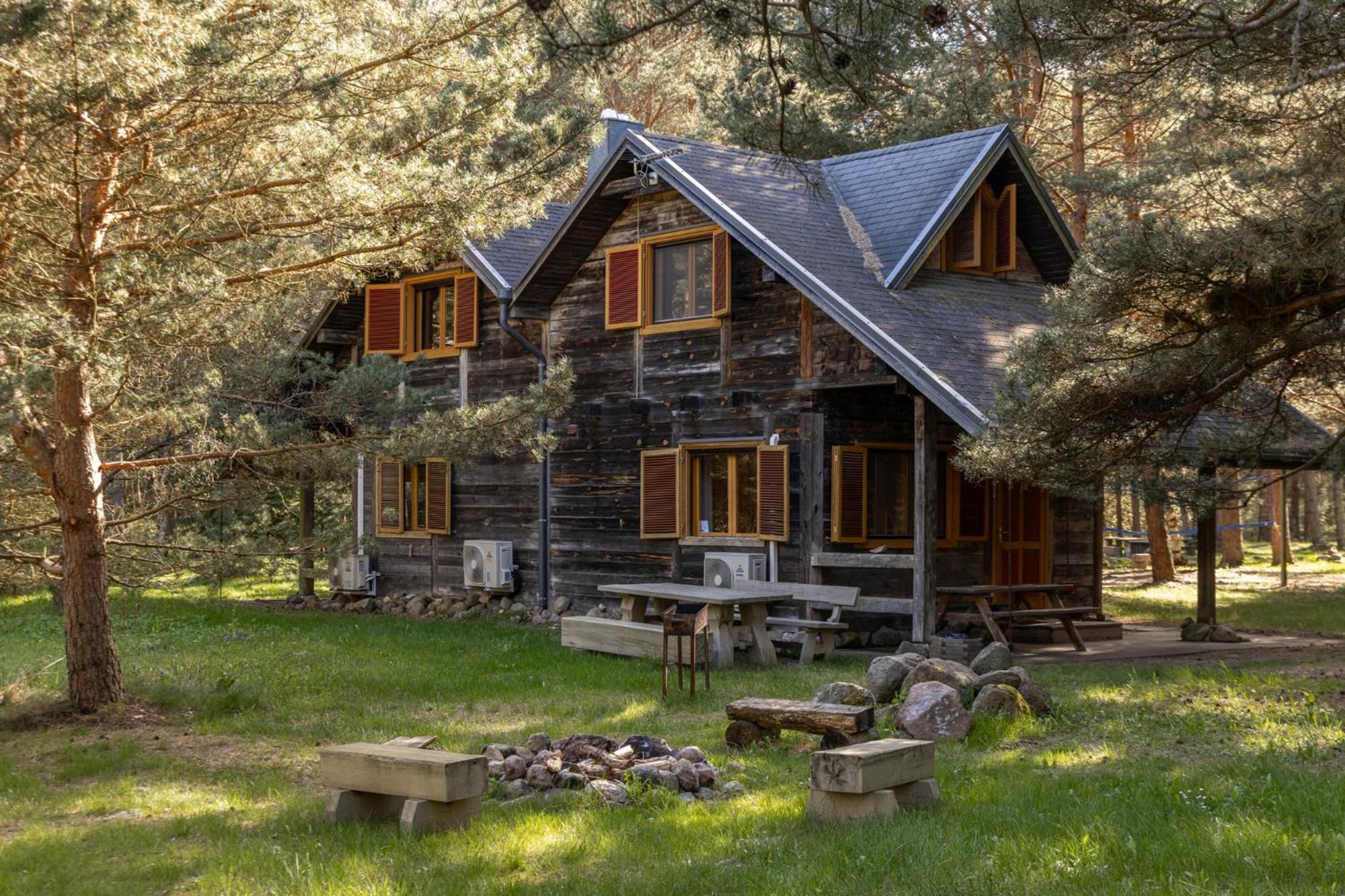 Roze Guest Houses Sklandas Bernāti エクステリア 写真