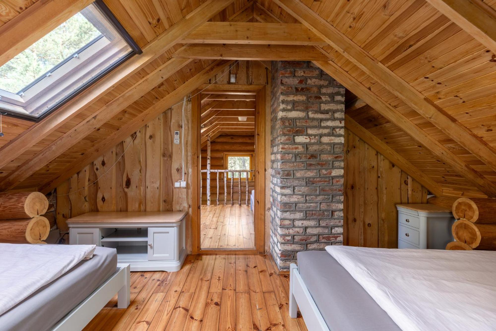 Roze Guest Houses Sklandas Bernāti エクステリア 写真