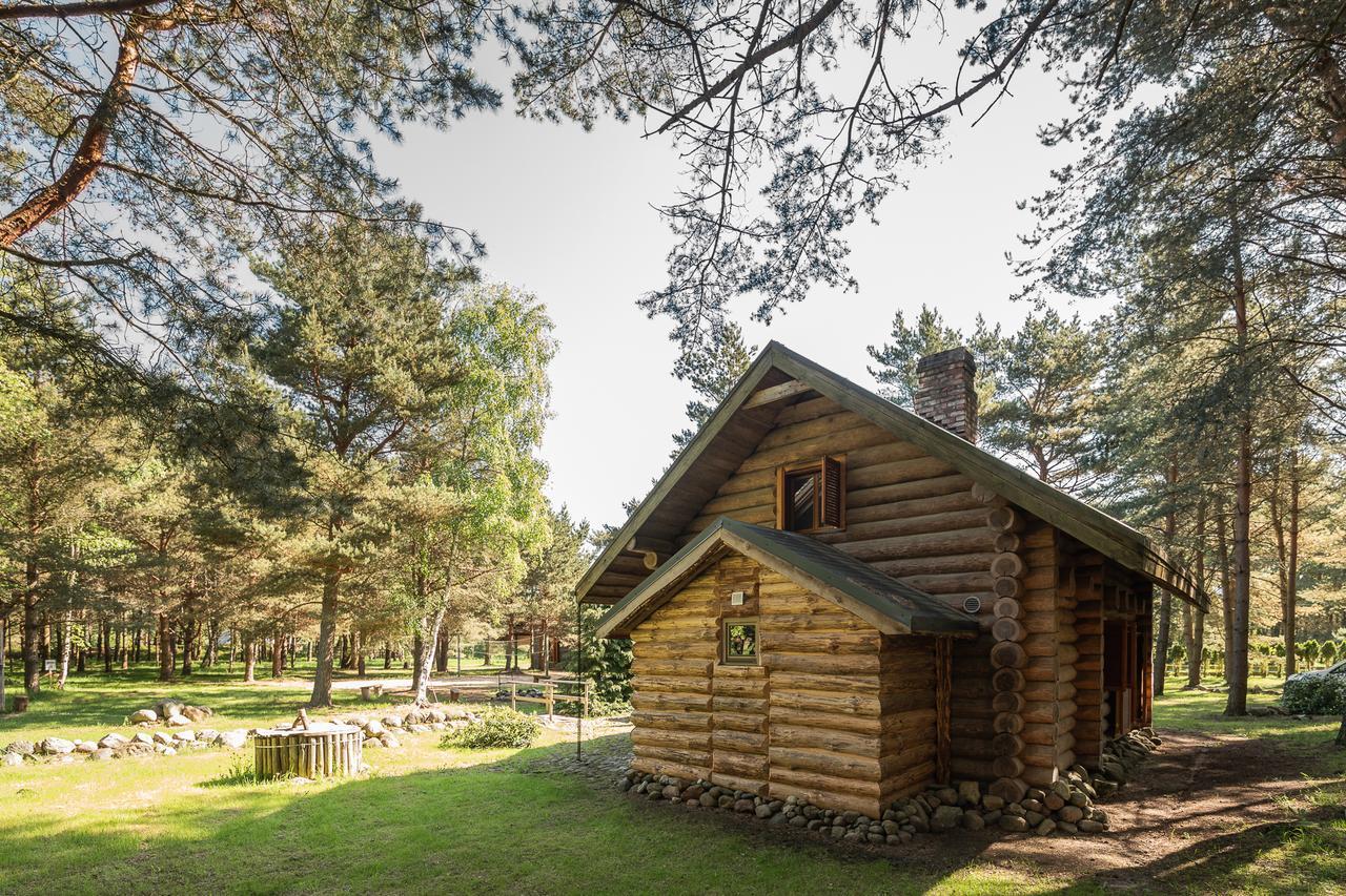 Roze Guest Houses Sklandas Bernāti エクステリア 写真
